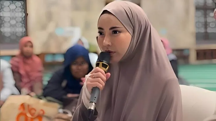 Ayu Aulia murtad kini mualaf