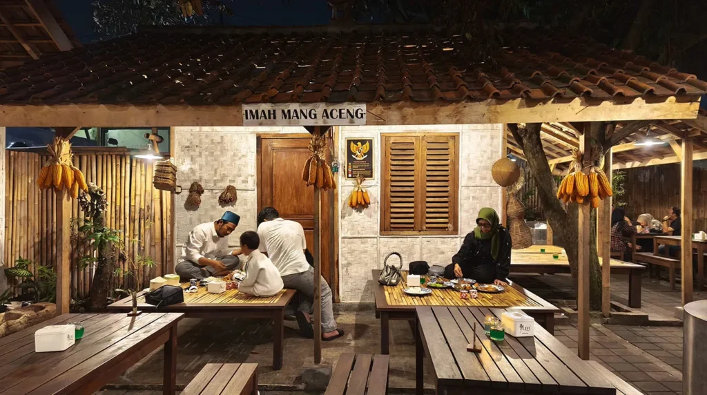 Dumuk Bareto, Sensasi Kuliner Sunda Otentik & Nostalgia Zaman Baheula Ruang Kosong Featured Image